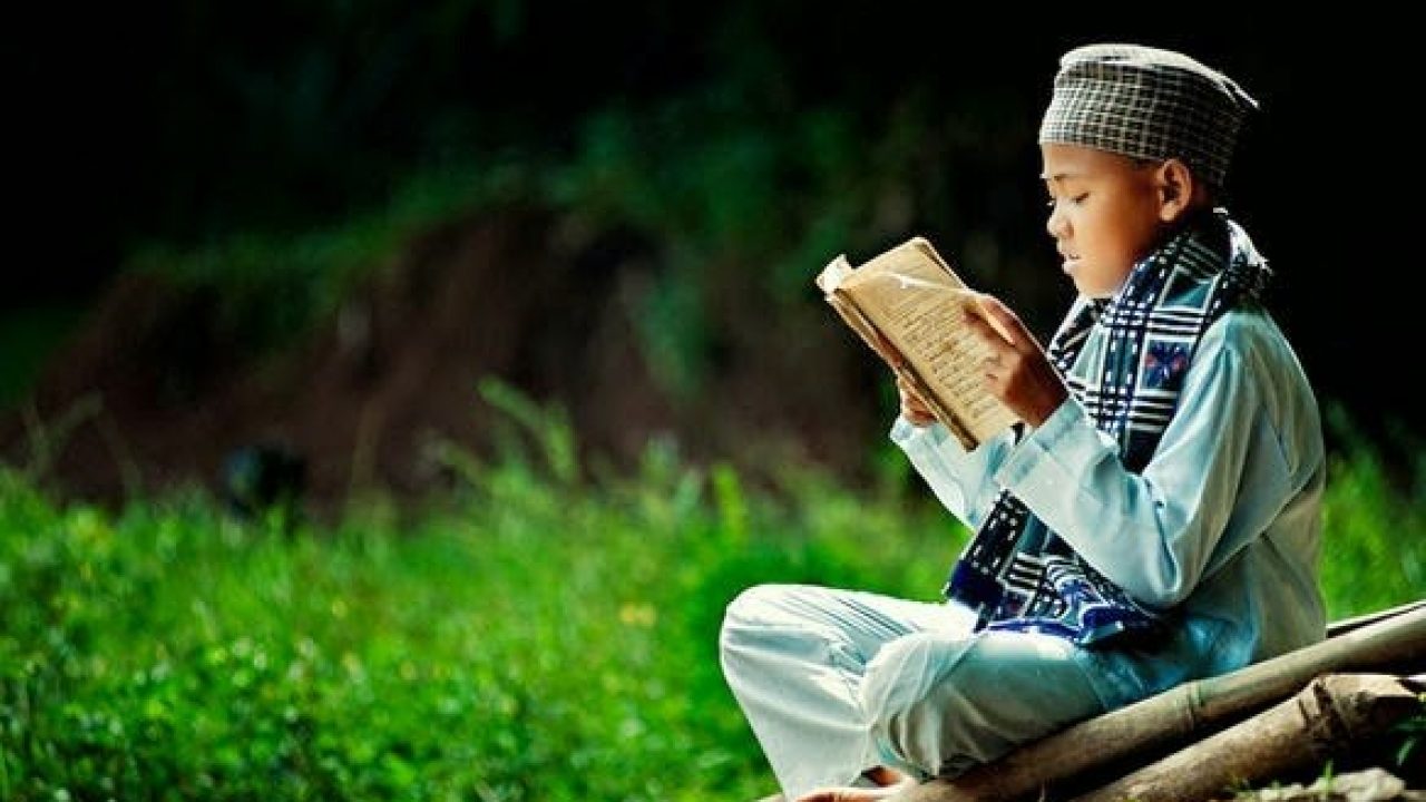Hukum Membaca Al-Qur'an dengan Terbata-Bata