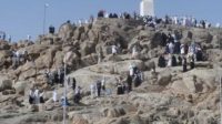 Hukum Naik Jabal Rahmah dan Berdo'a Di Sana Saat Wuquf Haji