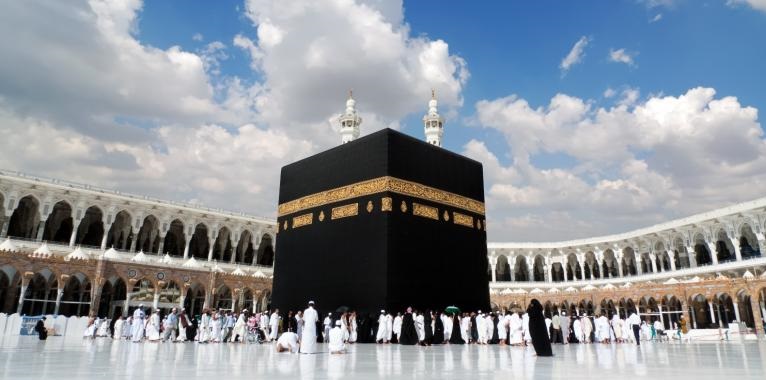 Hukum Mendahulukan Menikah Daripada Haji