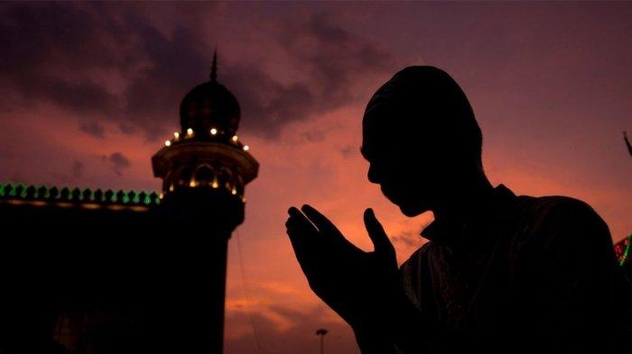 Jika Imam Qunut Dengan Redaksi Doa Untuk Diri Sendiri (Allahummahdinii)