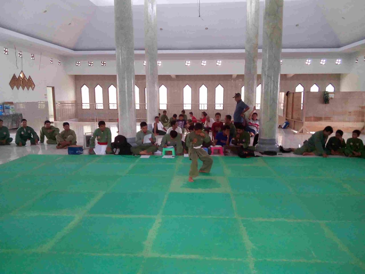  Hukum  Pencak Silat Di  Dalam  Masjid   BangkitMedia